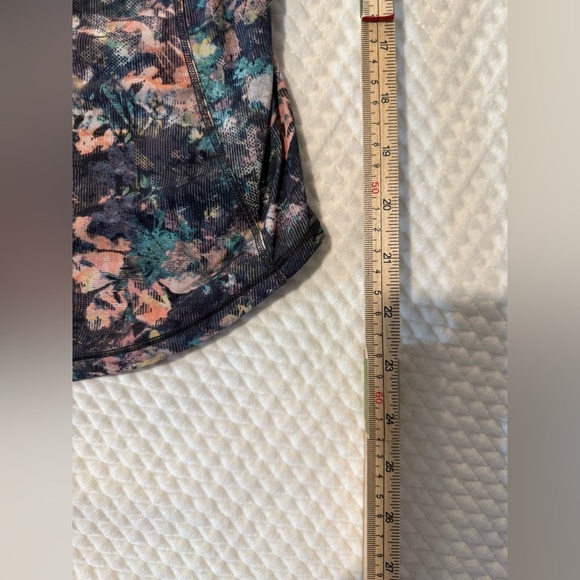 Lululemon Athletica Sculpt Tank II - Dappled Daze Multi color - EUC - Picture 5 of 7